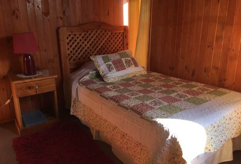 Hostal Arrayanes Del Lago