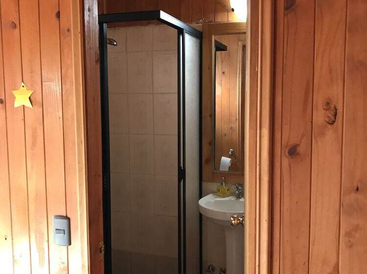 Hostal Arrayanes Del Lago