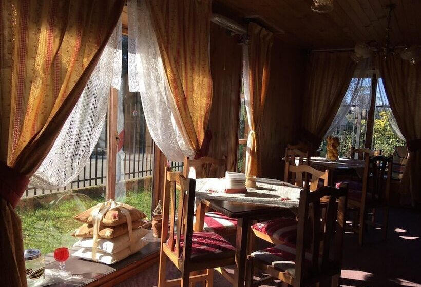 Hostal Arrayanes Del Lago