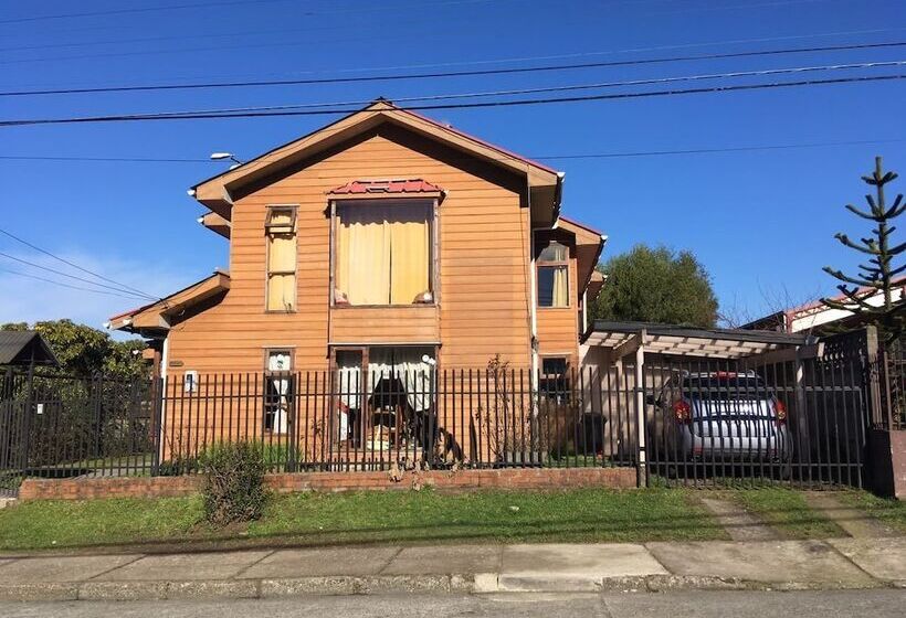 Hostal Arrayanes Del Lago