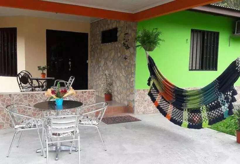 Hostal Saint Michel Hostel