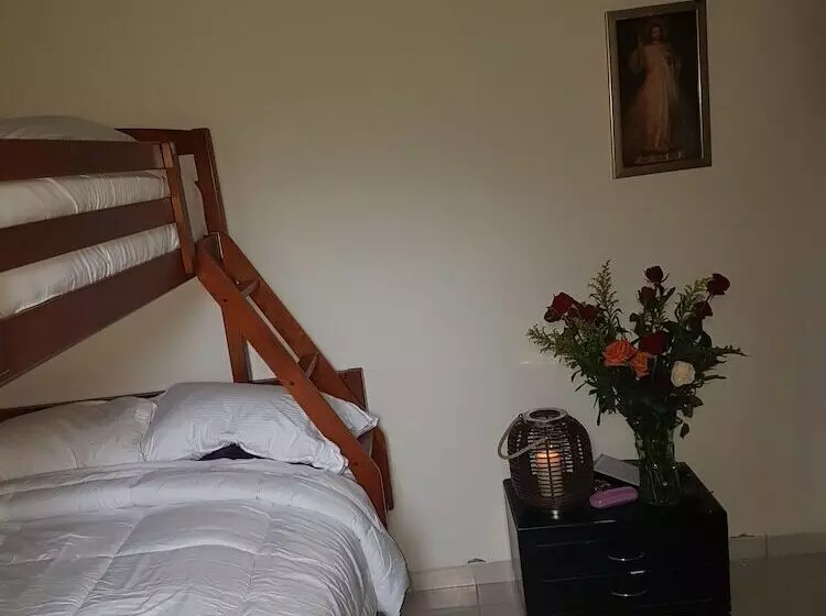 Hostal Saint Michel Hostel