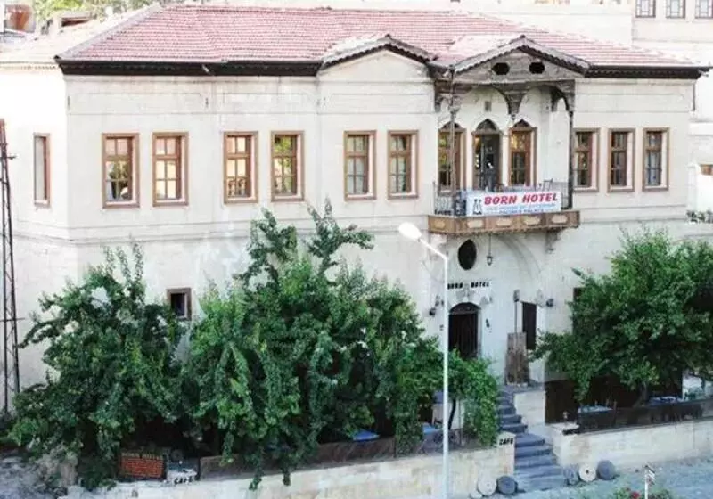 Hotel Born