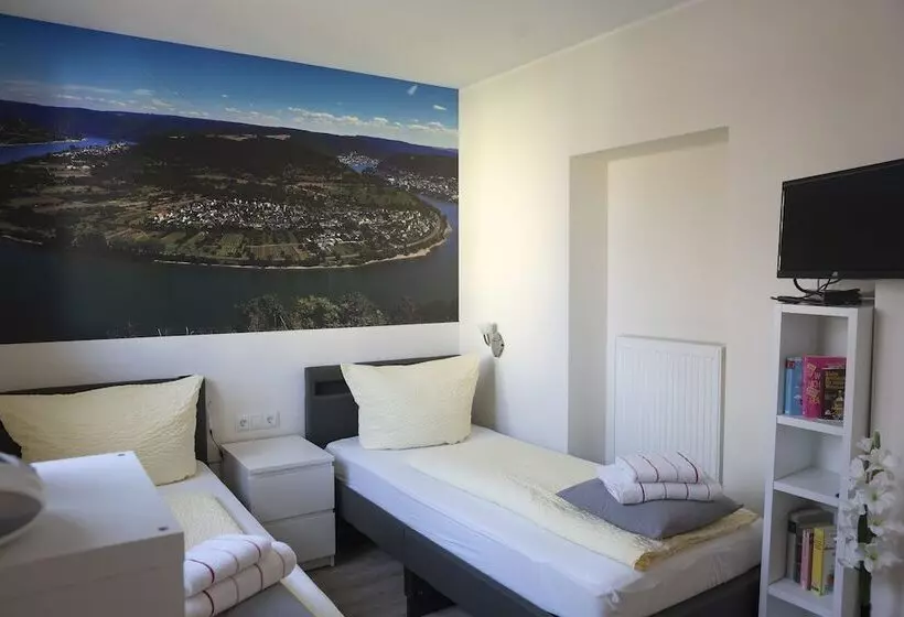 Hotelli Ferienwohnungen Niedersburger Eck