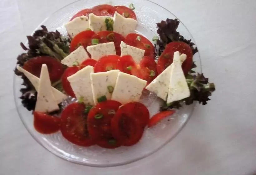 Hotelli Ferienwohnungen Niedersburger Eck