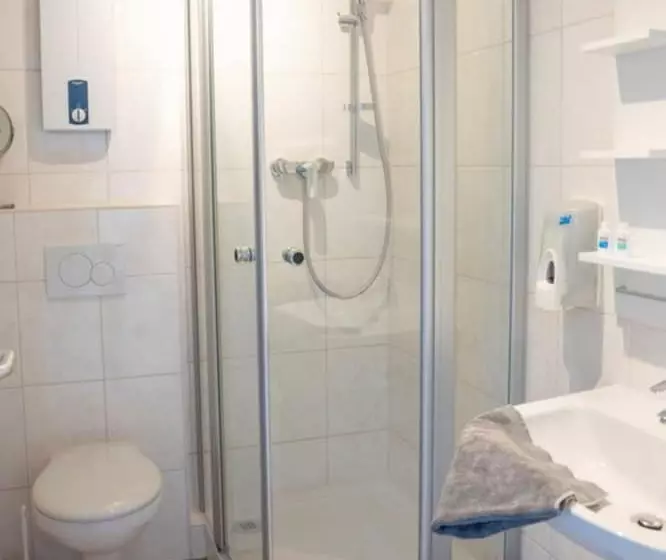 Hotelli Ferienwohnungen Niedersburger Eck