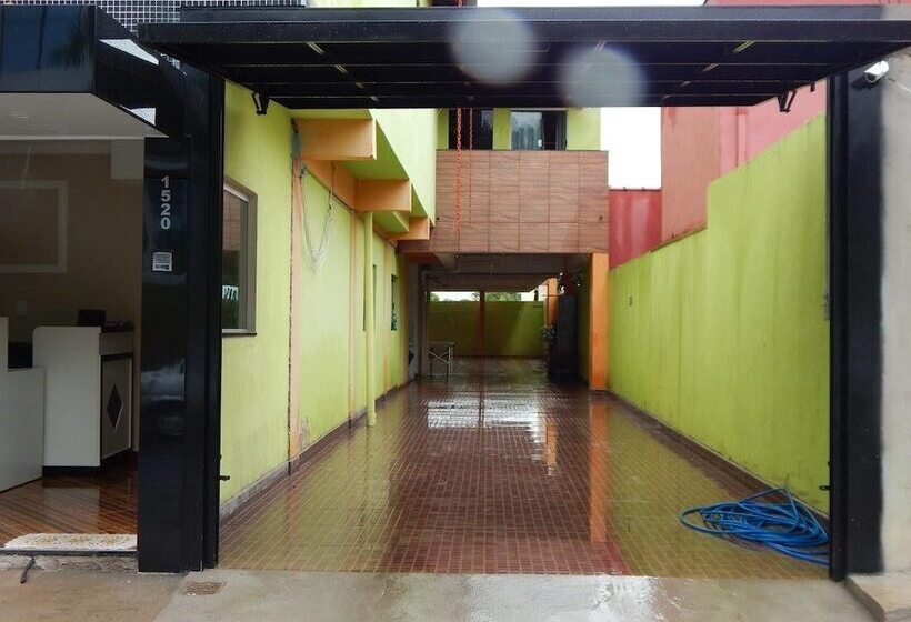 בית מלון כפרי Gold Nalva