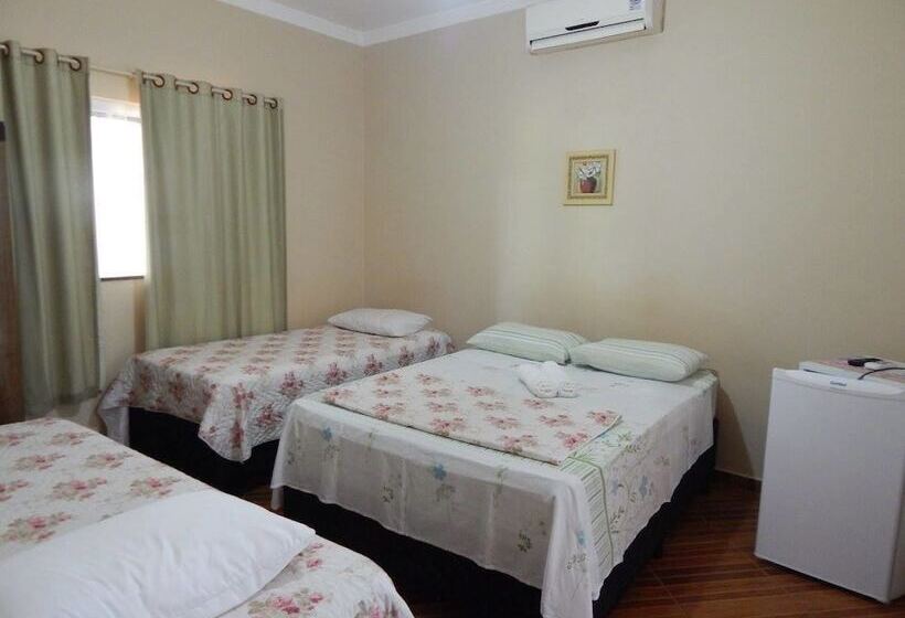 בית מלון כפרי Gold Nalva