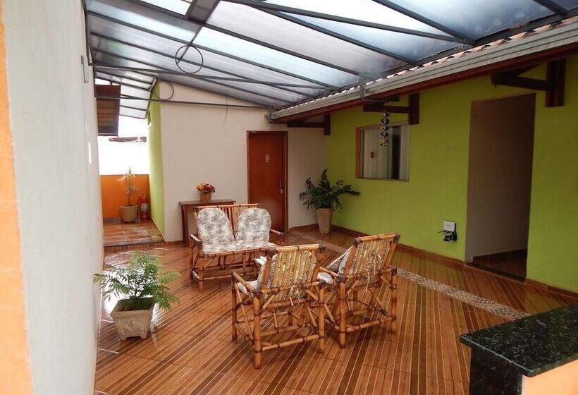 בית מלון כפרי Gold Nalva