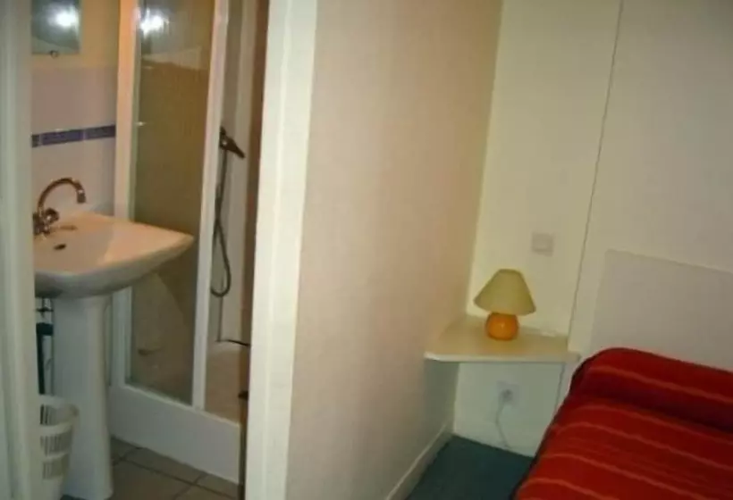 Hotelli Hôtel Restaurant Le Monte Carlo