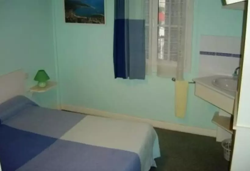 Hotelli Hôtel Restaurant Le Monte Carlo