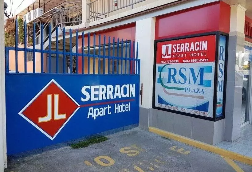 ホテル Jl Serracin Apart