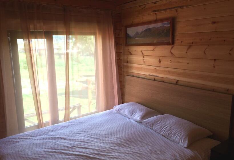 בית מלון כפרי Kovcheg