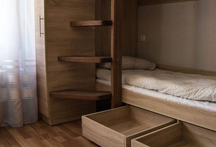 בית מלון כפרי Kovcheg