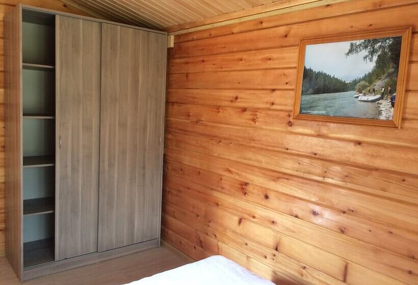 בית מלון כפרי Kovcheg