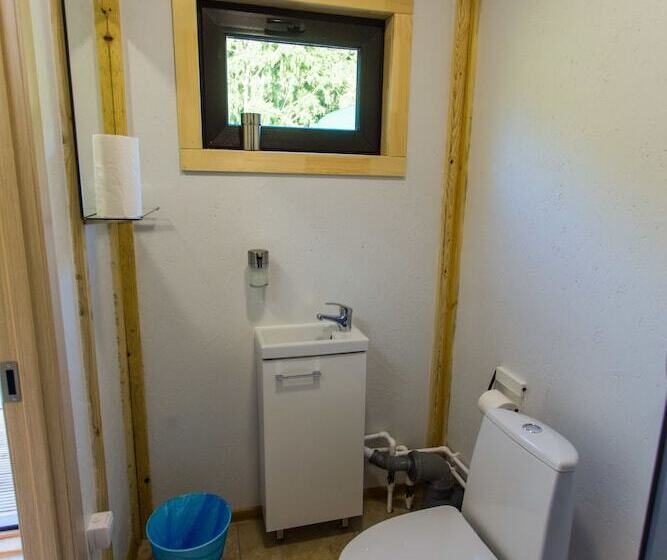 בית מלון כפרי Kovcheg