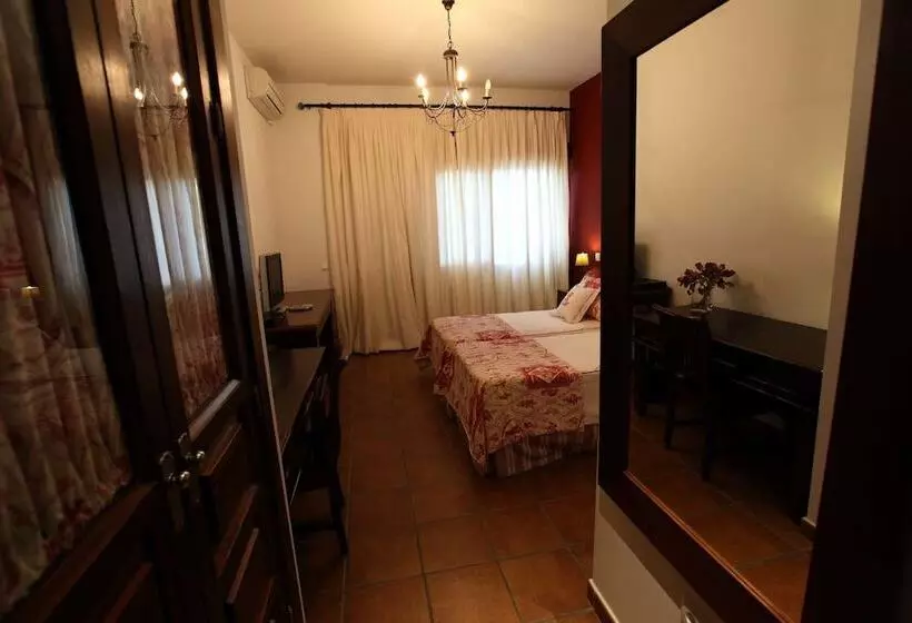 Hotelli La Senda De Los Enebros