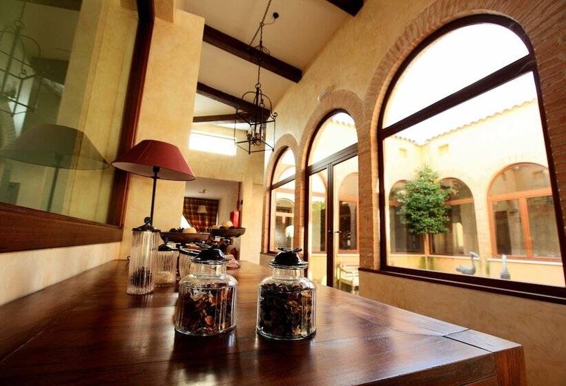 Отель La Senda De Los Enebros