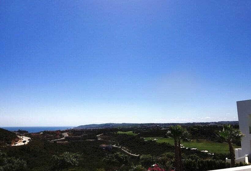 Отель Las Terrasses De Cortesin D38