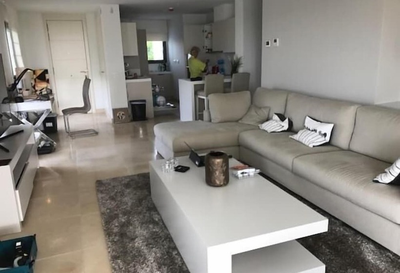 Отель Las Terrasses De Cortesin D38