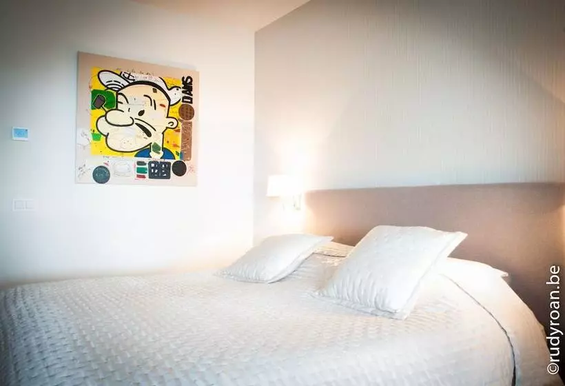 ホテル Las Terrasses De Cortesin D38