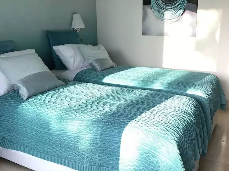 ホテル Las Terrasses De Cortesin D38