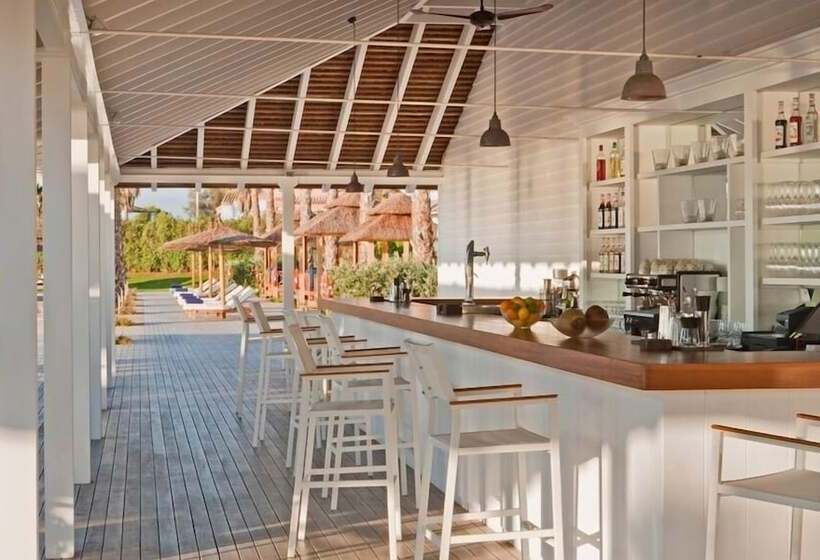 Отель Las Terrasses De Cortesin D38