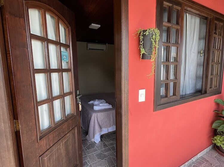 בית מלון כפרי Pousada Convés Ilha Grande