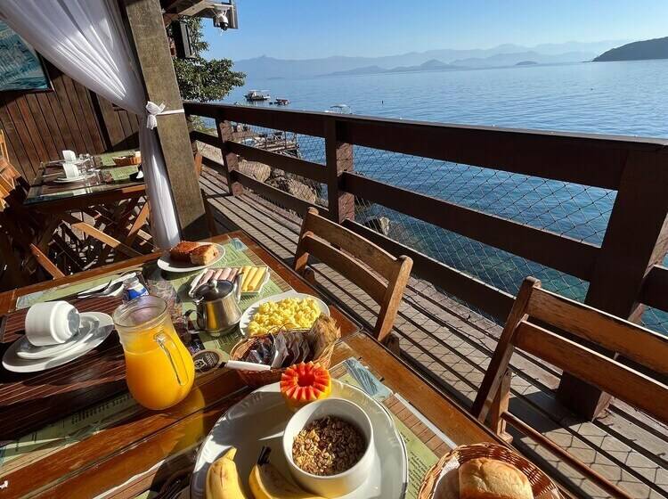 בית מלון כפרי Pousada Convés Ilha Grande