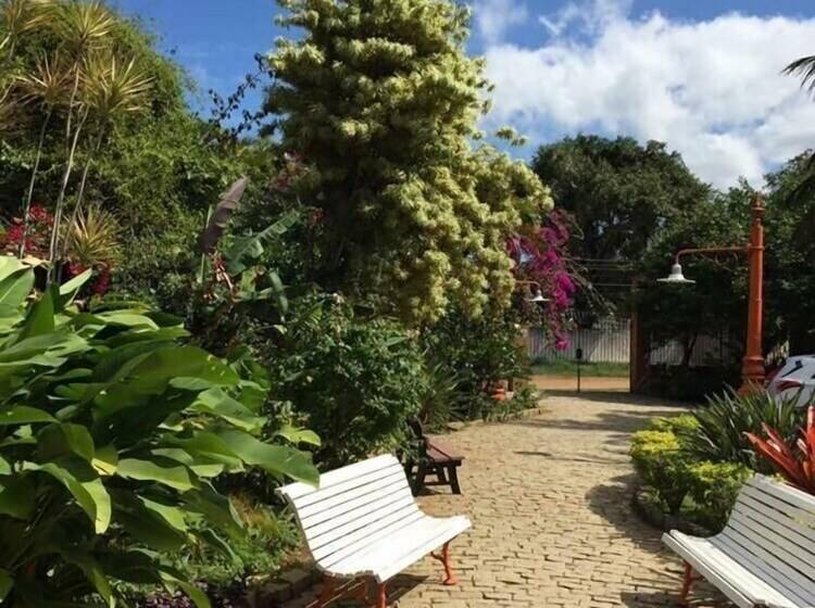 בית מלון כפרי Pousada Lacustre