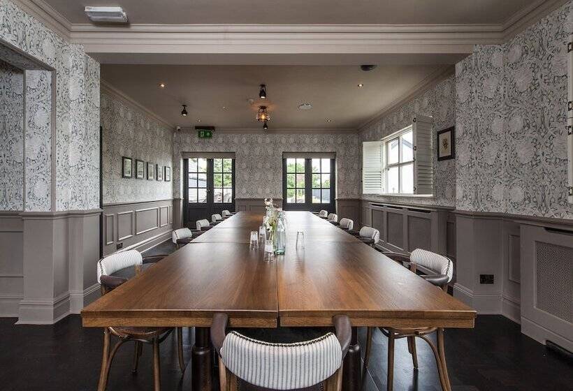 호텔 The Bulls Head