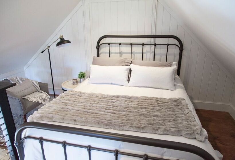 ペンション Ashling Acres