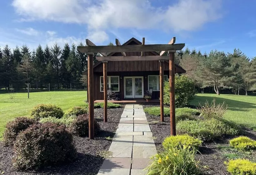 Majatalo Ashling Acres