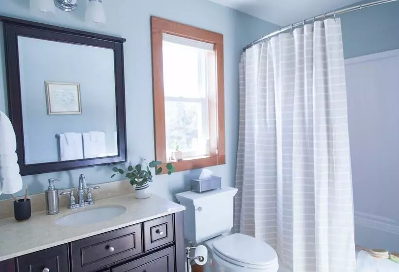 Majatalo Ashling Acres