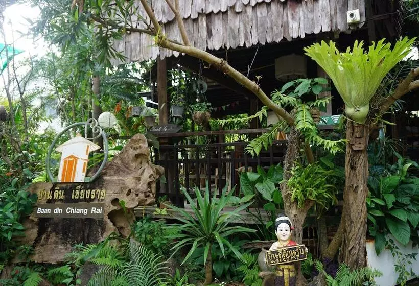 ペンション Bann Din Chiang Rai