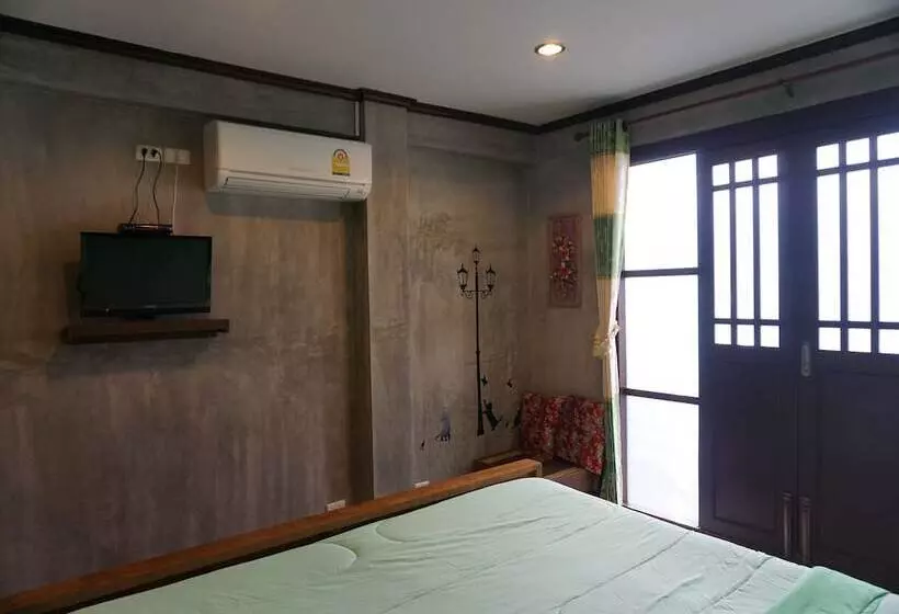 ペンション Bann Din Chiang Rai