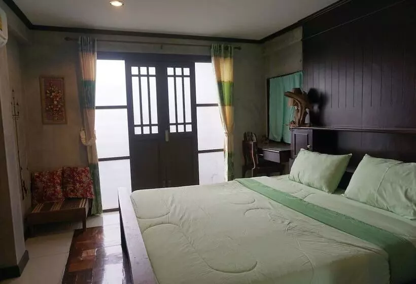 ペンション Bann Din Chiang Rai