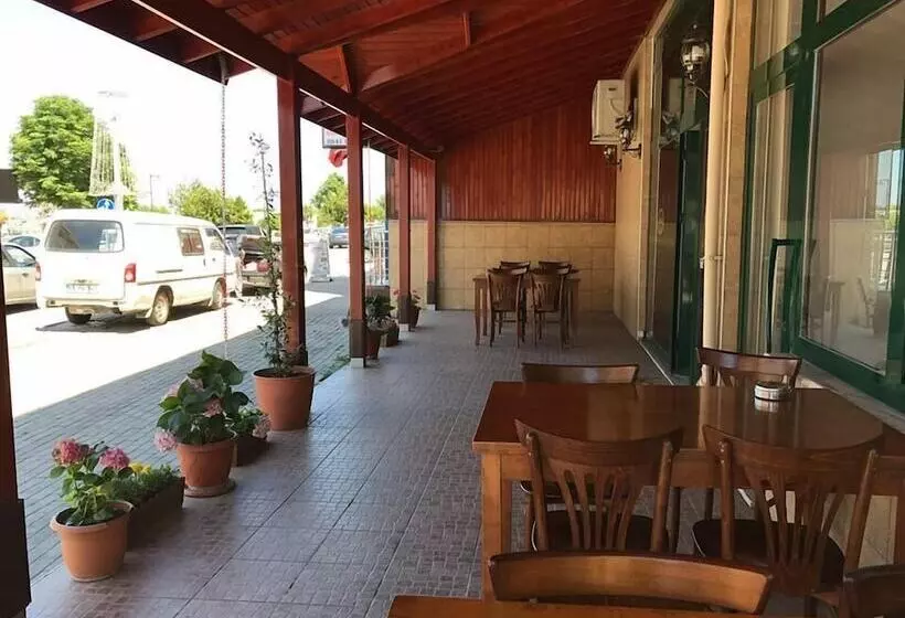 Sahil Otel