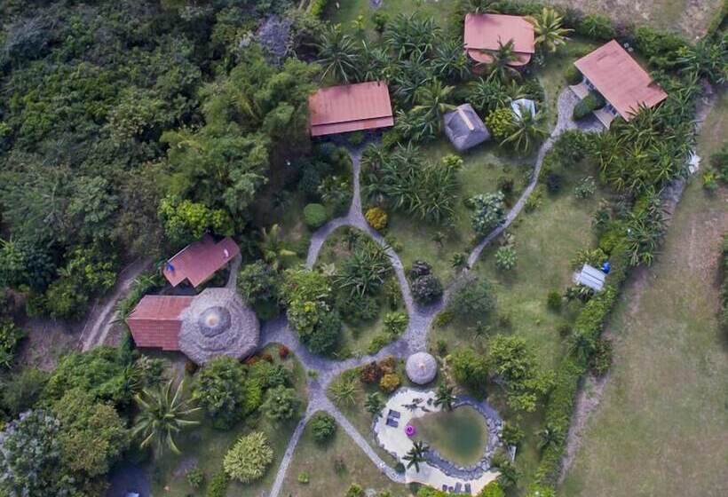 مبيت وإفطار Cabanas Los Colibris