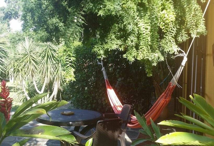 مبيت وإفطار Cabanas Los Colibris