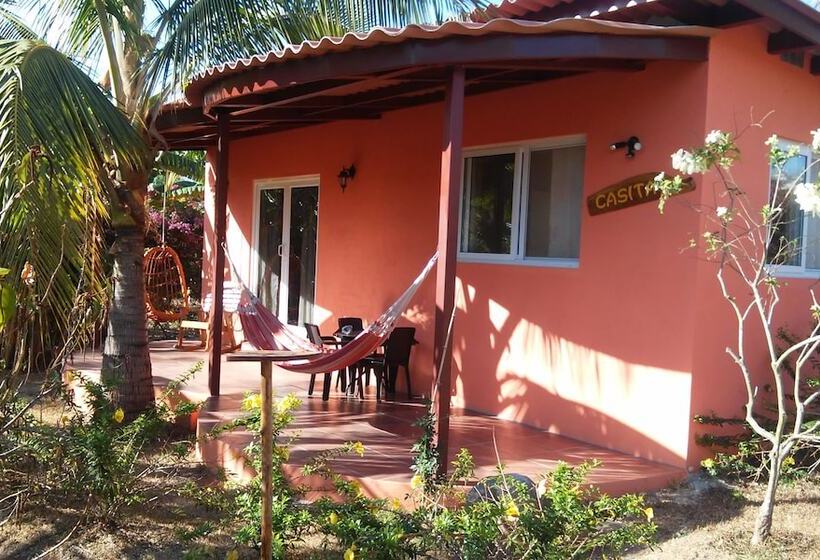 تختخواب و صبحانه Cabanas Los Colibris