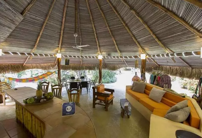 ベッドアンドブレックファースト Cabanas Los Colibris