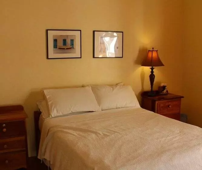 Aamiaismajoitus (B&B) The Crimson Orchid Inn At Orchid Bay