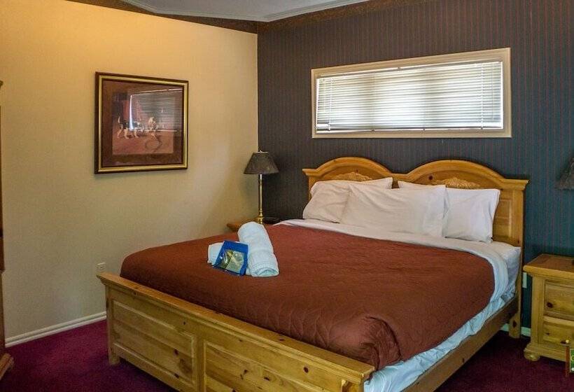 Candlewyck Cove Resort