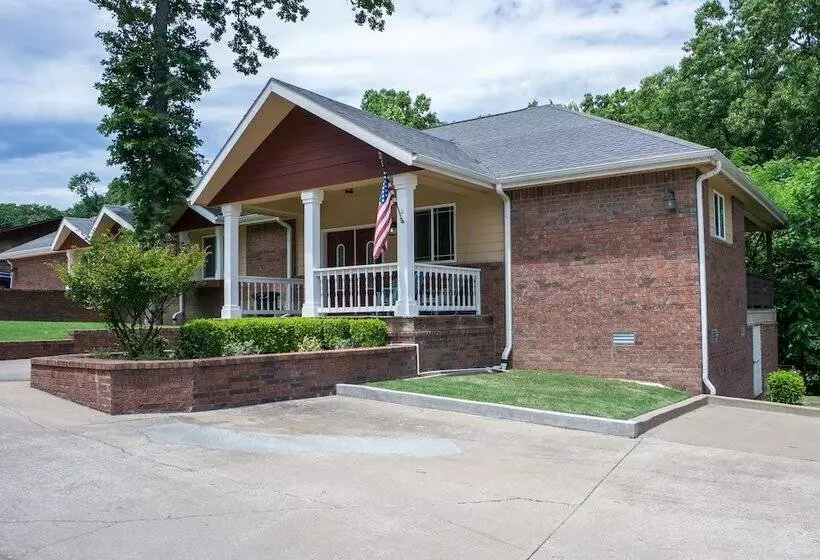 Candlewyck Cove Resort