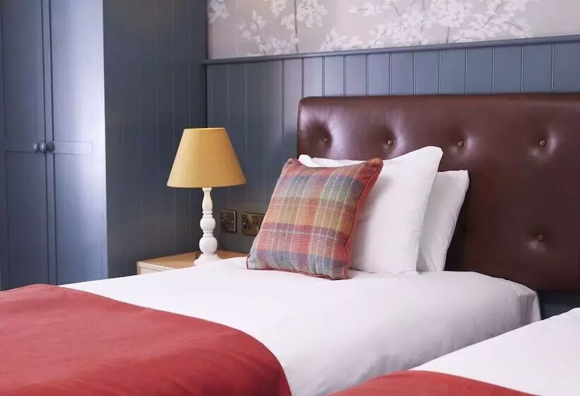 Castle Hotel By Greene King Inns