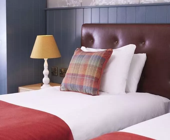 Castle Hotel By Greene King Inns