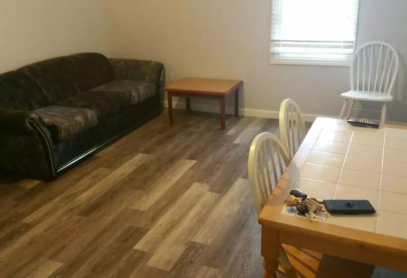 Hotelli 12 Ashworth Ave