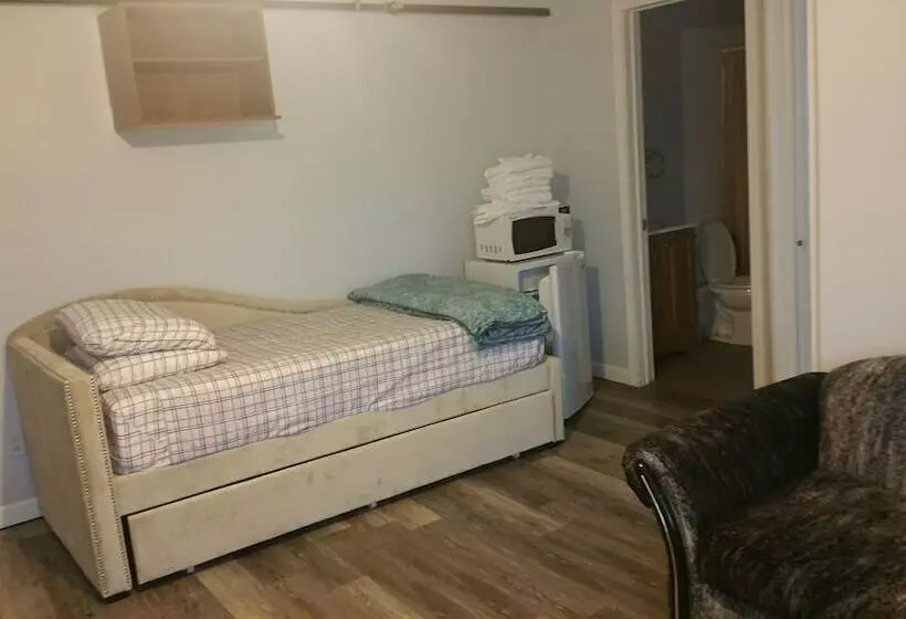 Hotelli 12 Ashworth Ave