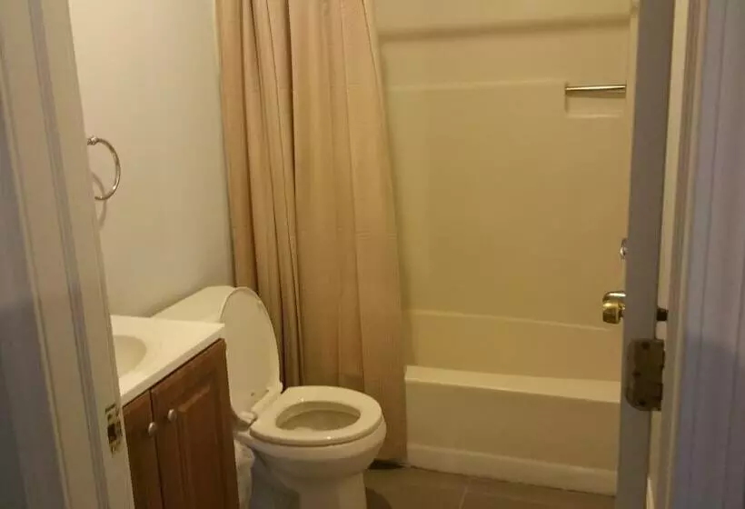 Hotelli 12 Ashworth Ave